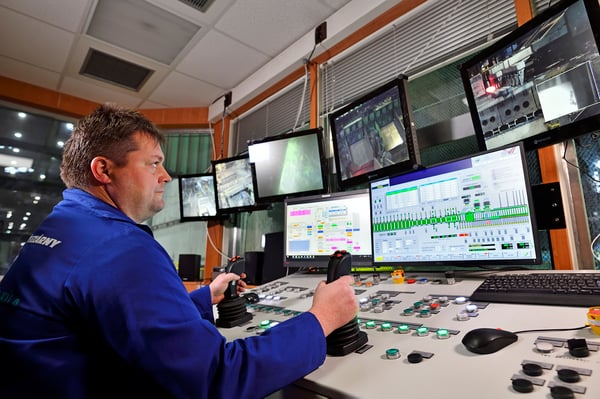 ovládání válcovací tratě